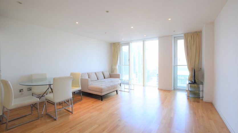 1 Bedroom Apartment To Rent in Millharbour, Canary Wharf, E14 