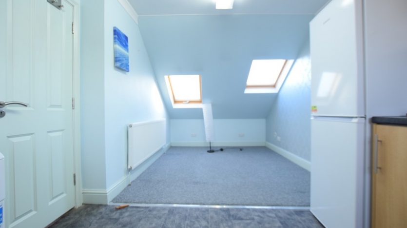 1 Bedroom Flat To Rent in Ashgrove Road, , IG3 