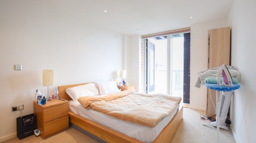 1 Bedroom Flat To Rent in Millharbour, Canary Wharf, E14 