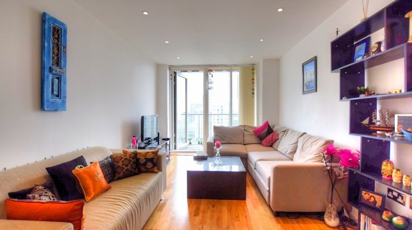 1 Bedroom Flat To Rent in Millharbour, Canary Wharf, E14 