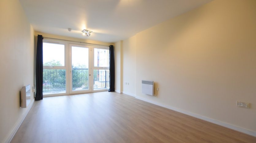 2 Bedroom Apartment To Rent in Monarch Way, Ilford, IG2 