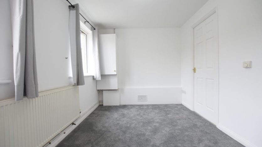 1 Bedroom Flat To Rent in Kidman Close, Romford, RM2 