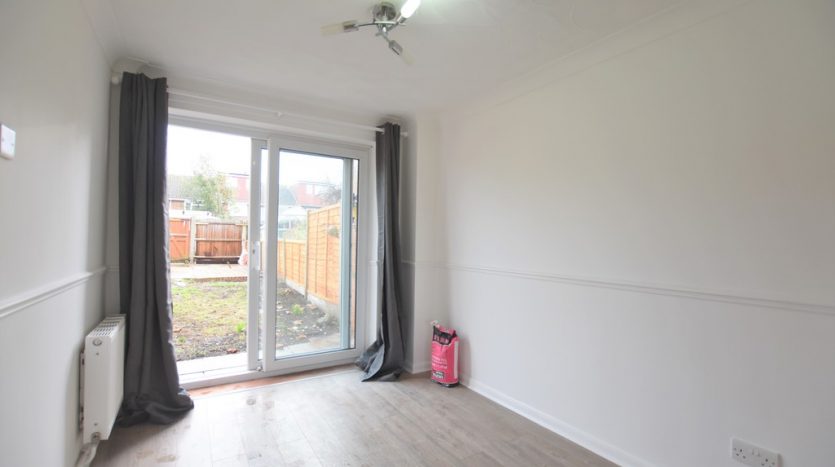 3 Bedroom Mid Terraced House To Rent in Lake Road, Chadwell Heath, RM6 