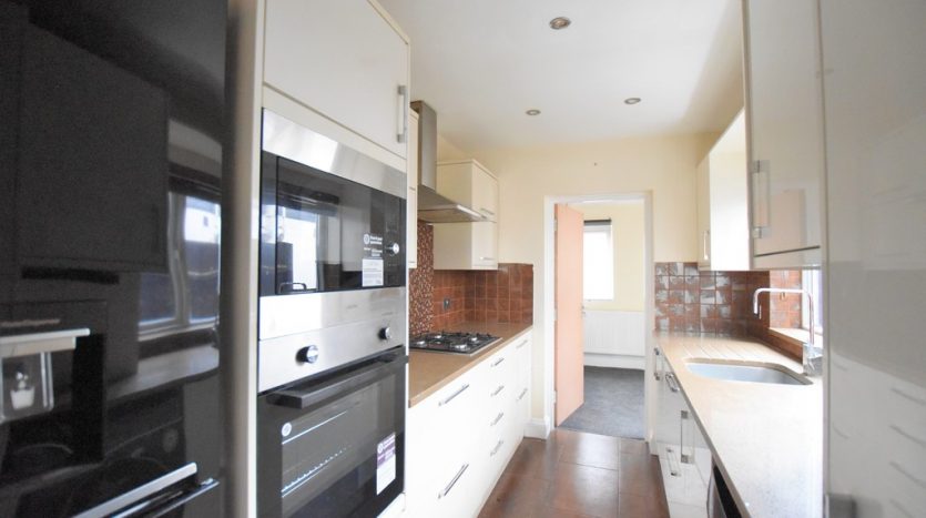 2 Bedroom Mid Terraced House For Sale in Perrymans Farm Road, Ilford, IG2 