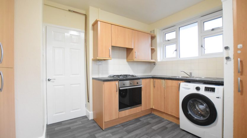 2 Bedroom Apartment For Sale in Craven Gardens, Barkingside, IG6 