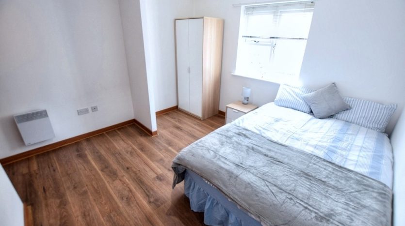 2 Bedroom Flat To Rent in Kendal, Purfleet, RM19