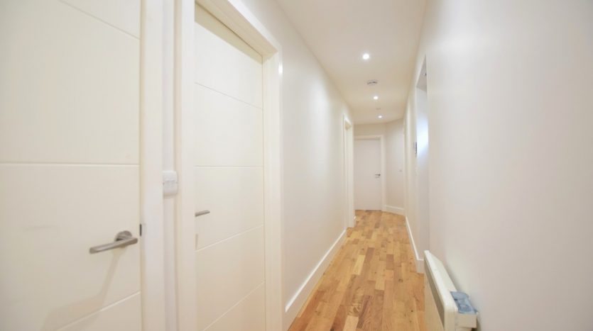 2 Bedroom Apartment To Rent in Postway Mews, Ilford, IG1 