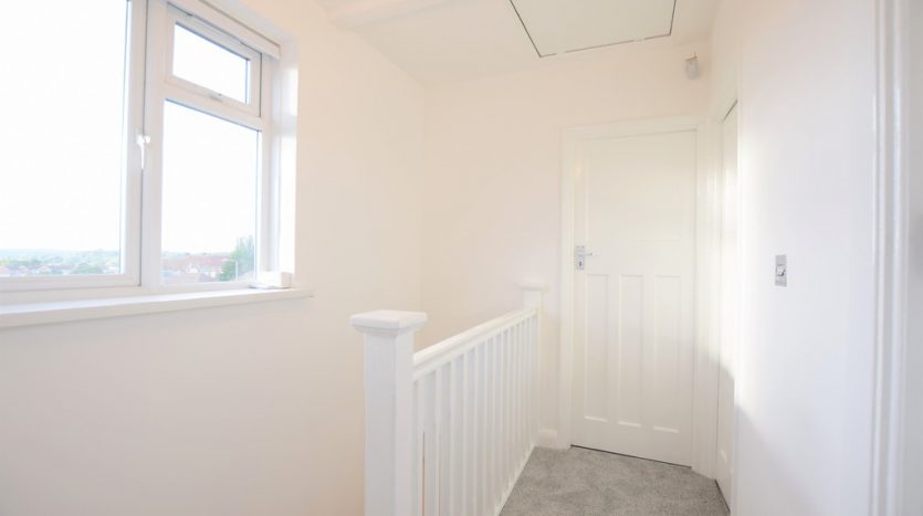 3 Bedroom End Terraced House For Sale in Rushden Gardens, Barkingside, IG5 