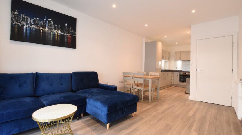 1 Bedroom Apartment To Rent in Roden Street, Ilford, IG1 