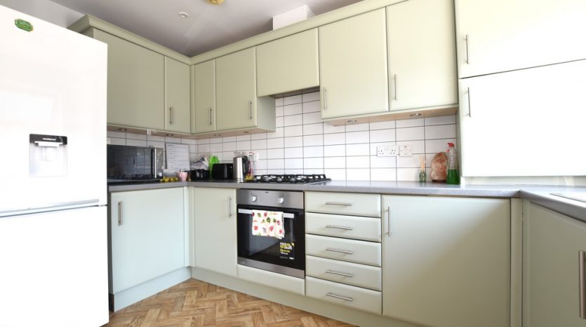 2 Bedroom Flat For Sale in Brabazon Street, London, E14 