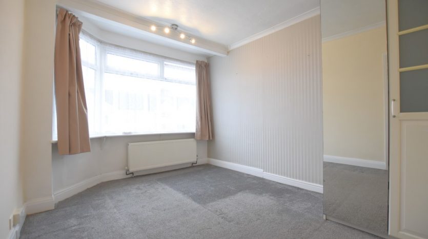 3 Bedroom Mid Terraced House To Rent in Trelawney Road, Hainault, IG6 