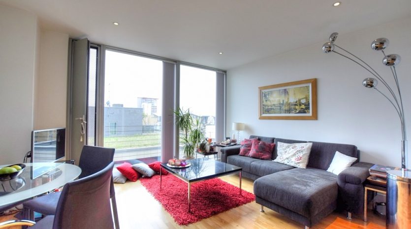 1 Bedroom Apartment For Sale in Marsh Wall, Canary Wharf, E14 