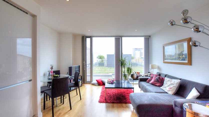 1 Bedroom Apartment For Sale in Marsh Wall, Canary Wharf, E14 