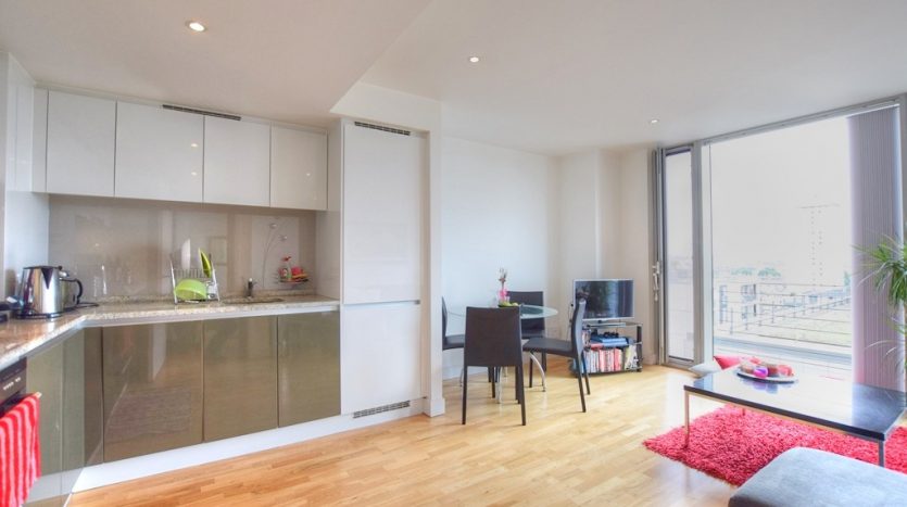 1 Bedroom Apartment For Sale in Marsh Wall, Canary Wharf, E14 